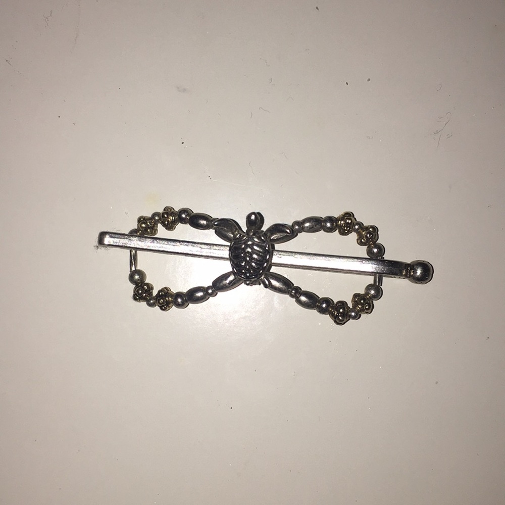 Beautiful sea turtle hair barrette